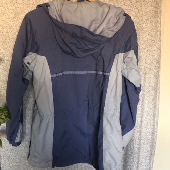 Columbia windbreaker/rain coat - Picture 7 of 8